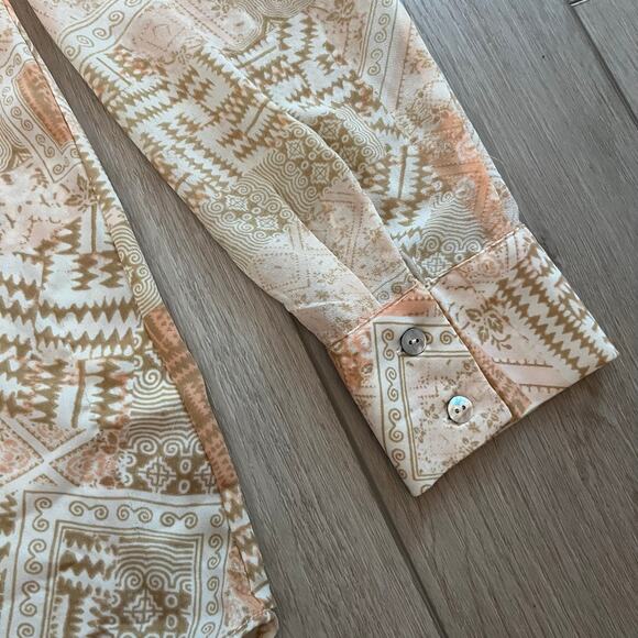 Rose & Olive Women’s Peach and Tan Button Down Blouse Size L - Picture 4 of 8